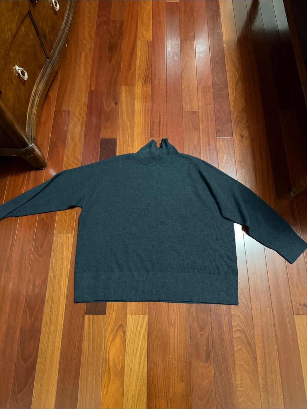 New With Tags Women’s Eileen Fisher Mock Neck Sweater in Dark Gray
